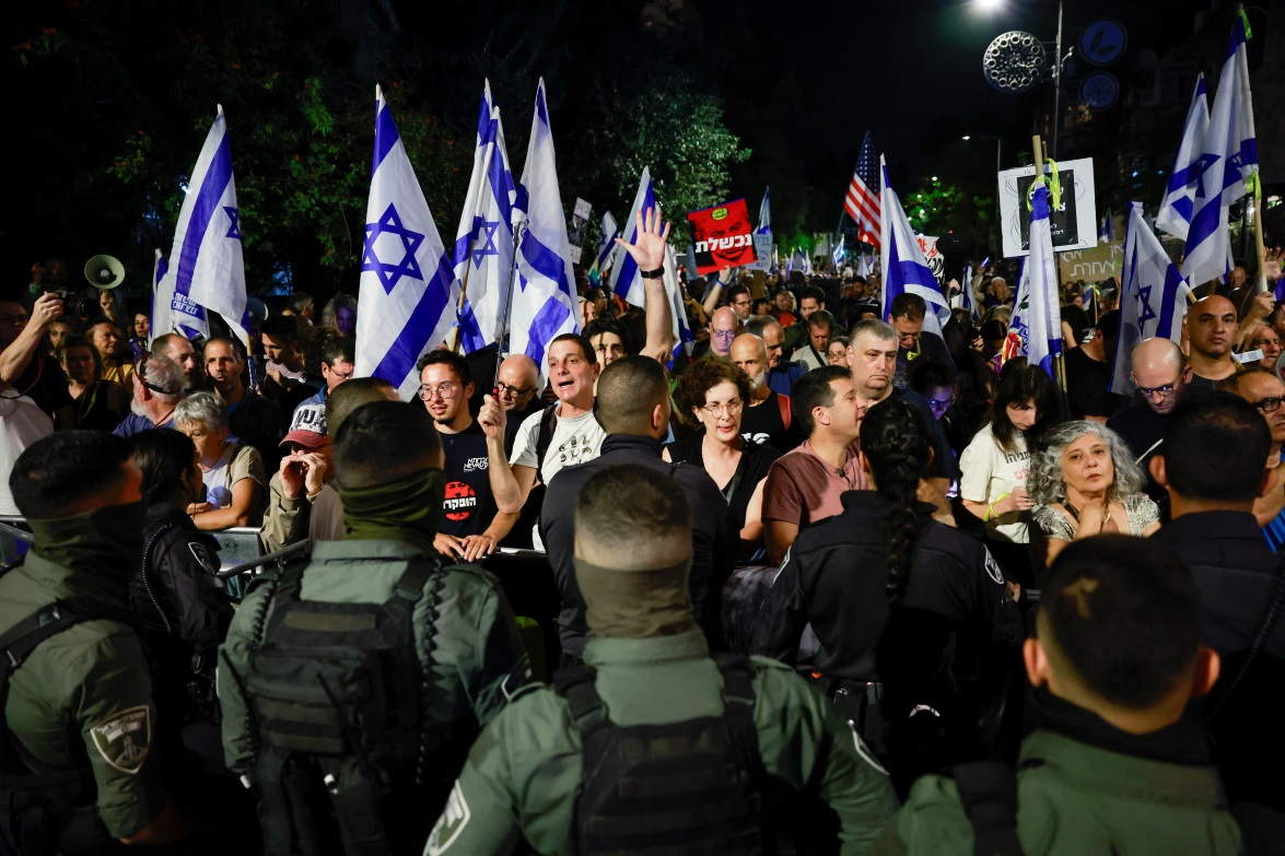 Le proteste senza sosta contro la linea Netanyahu - Fiamma Nirenstein Home page